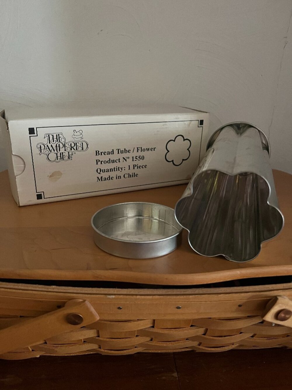 The Pampered Chef Bread Tube Flower #1550
